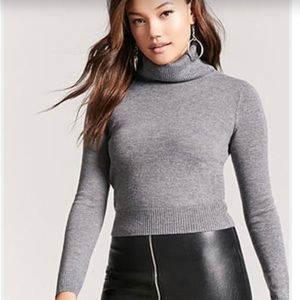 FOREVER 21 Gray Turtleneck Top